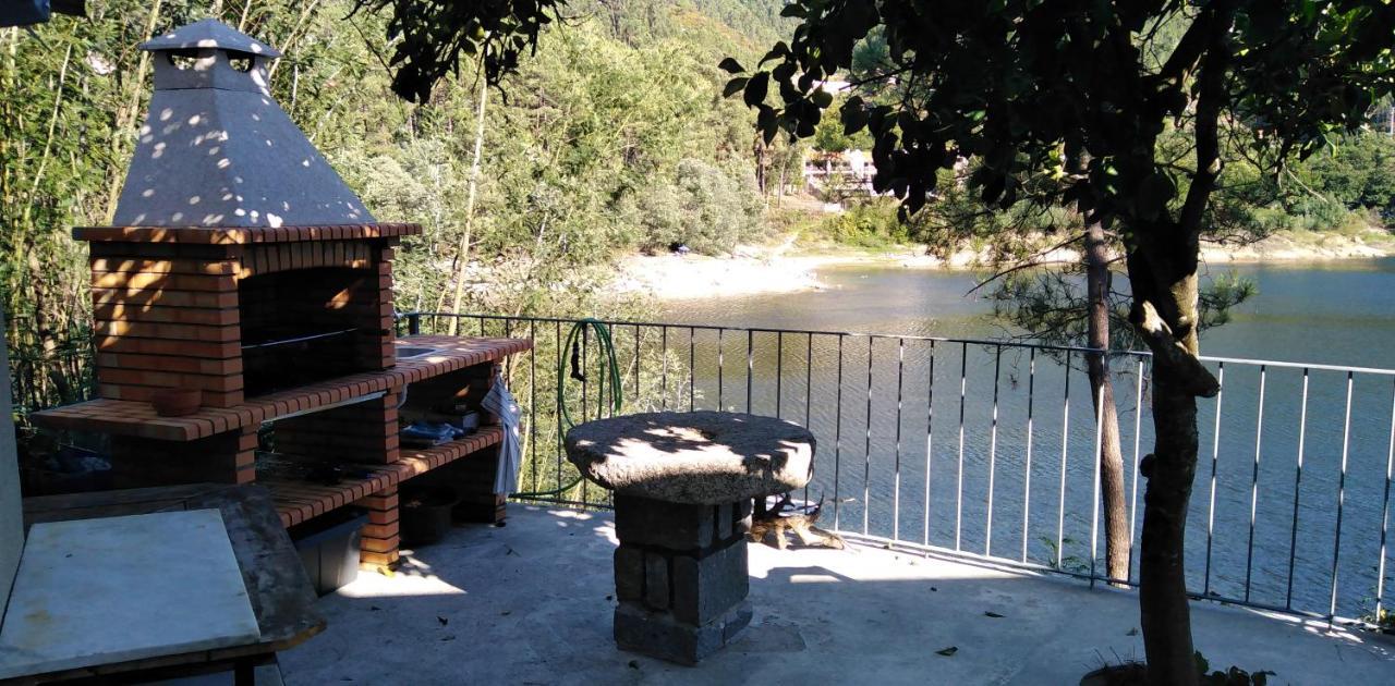 Casa Do Avo Xico - Geres Lake House - 10Pax エクステリア 写真