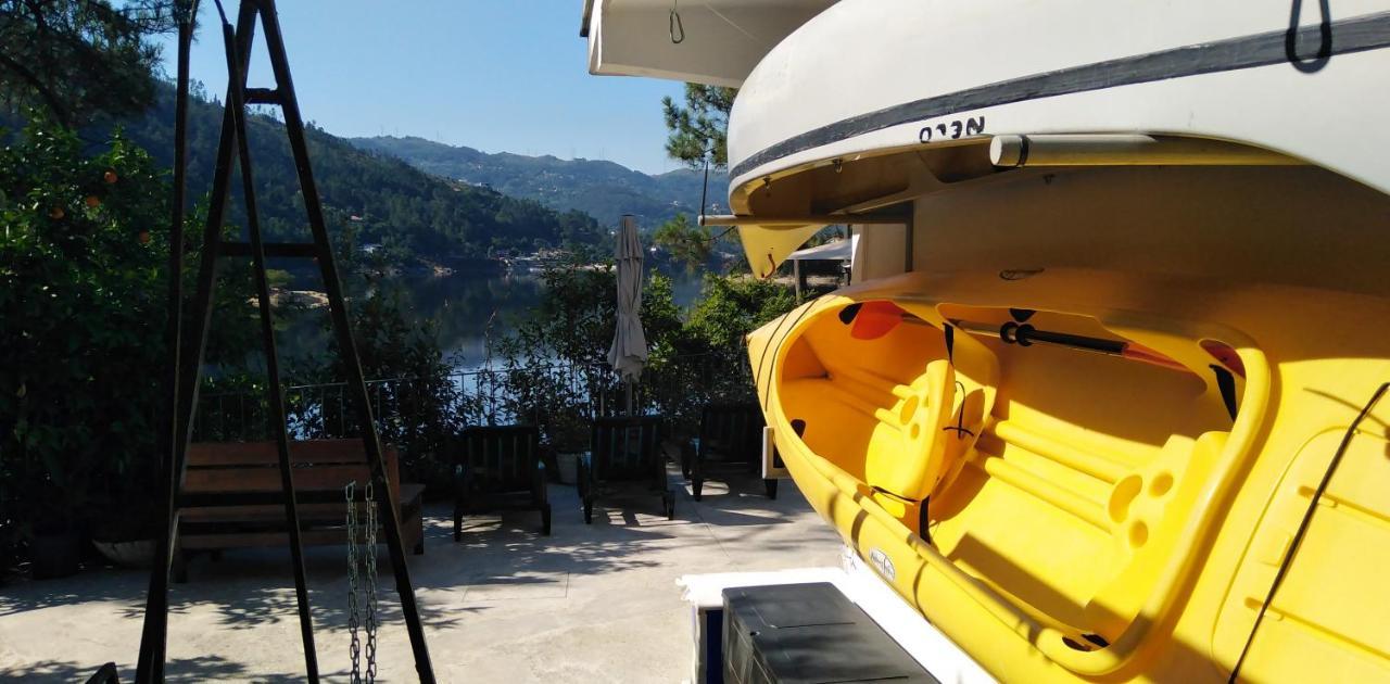 Casa Do Avo Xico - Geres Lake House - 10Pax エクステリア 写真